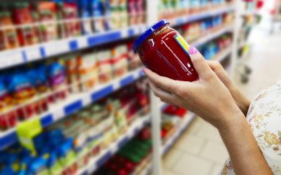 Scadenza o termine minimo di conservazione? Il nuovo documento dell’Efsa per aiutare le aziende a decidere