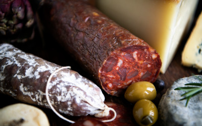 Muffe: preziosi alleati o pericolosi nemici nella produzione dei salumi?