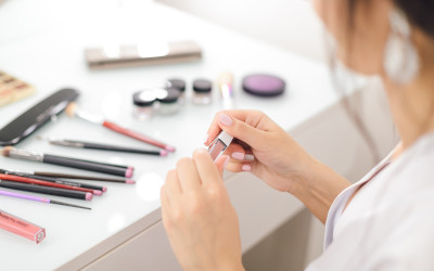 Garantire la sicurezza dei cosmetici: le analisi di laboratorio